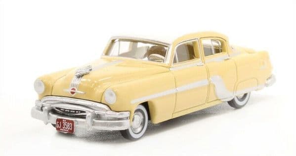 Oxford 87PC54002 PC54002 1/87 HO Scale Pontiac Chieftain 4 Door 1954 Winter White Yellow